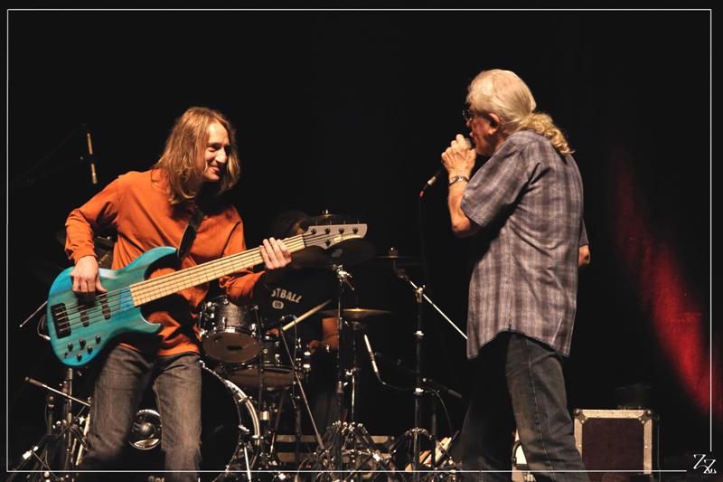 6598 John Mayall 06-10-2010 (Medium).jpg